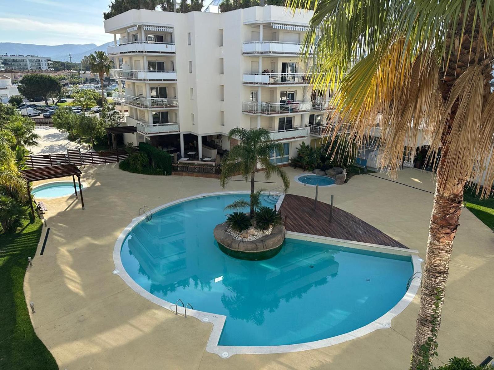 Bonito Piso En Roses Con Piscina Y Parking Av-66 Lägenhet Exteriör bild