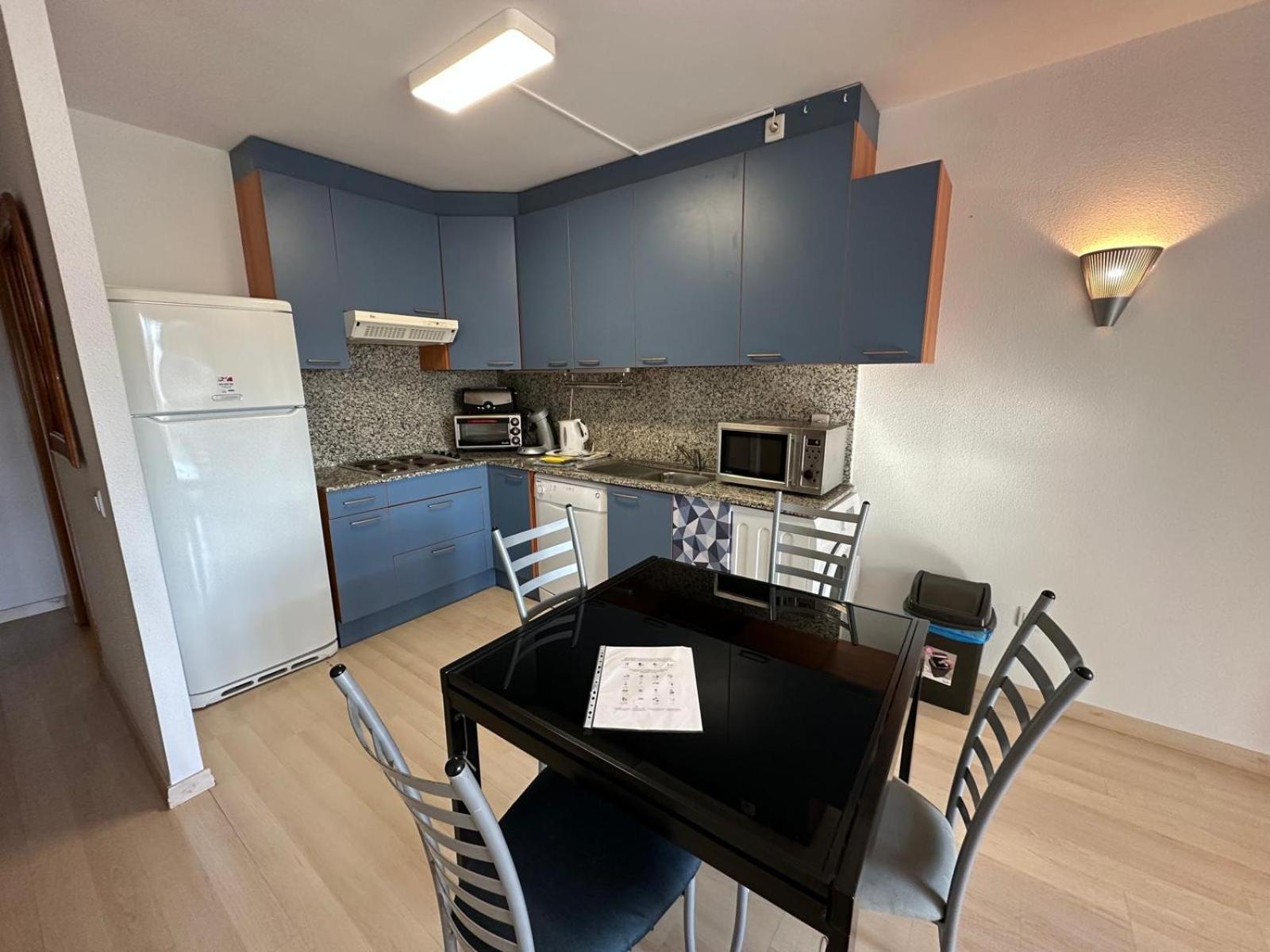 Bonito Piso En Roses Con Piscina Y Parking Av-66 Lägenhet Exteriör bild